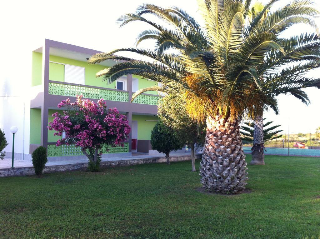 Giakalis Aparthotel Marmari  Exterior photo